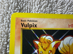1999 Pokemon Base Set Shadowless 1st Edition Vulpix #68 HP - Image 3