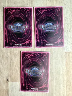 Rare VINTAGE card Dark Magician Girl from the Yu-Gi-Oh! Japanese 遊戲王 - ChooseONE - Image 4