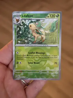 Leafeon 005/131 Prismatic Evolutions Poke Ball Reverse Holo - M/NM Pokemon TCG - Image 1