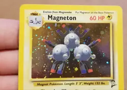 Pokemon TCG Magneton 9/130 ☆ Holo Rare Base Set 2 Vintage NM/LP - Image 4