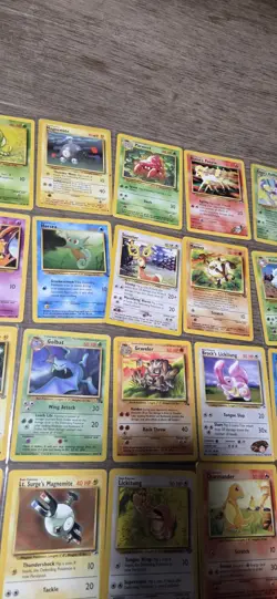 Pokemon TCG Vintage Wotc Bulk Lot around 57 cards LP-Damaged Read Description - Image 3