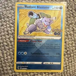 Pokemon TCG - S&S: Pokemon Go - Radiant Blastoise 018/078 - Hole Rare - Image 1