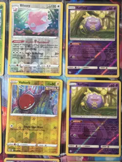 Pokemon 16 Card Lot nm Yellow Boarder Reverse 2019 HOLO Rare Hits Only B51 - Image 2