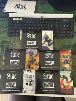 MTG Secret Lair x Marvel : FOIL Web-Slinger Bundle Spiderman In-hand - Image 1