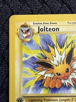Pokemon TCG Jolteon 20/64 1st Edition Jungle Set Rare Vintage WOTC - Image 2