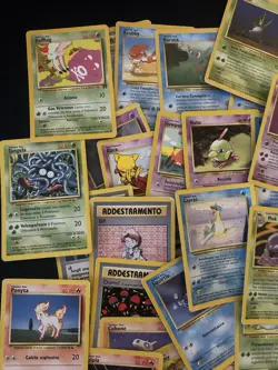 Lotto 55 Carte Pokemon Vintage - 5 Holo e 50 Comuni/non Comuni - Image 3