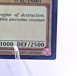 Yu-Gi-Oh! Blue-Eyes White Dragon (Version 2) ULTRA RARE LCKC-EN001 (2020) - Image 4