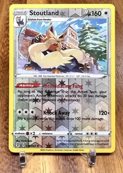 Stoutland 135/203 Reverse Holo Evolving Skies Pokemon Card NM - Image 1
