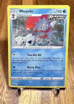 Weavile 031/198 Holo Rare Chilling Reign Pokemon Card NM - Image 1