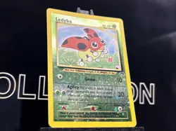 2001 Pokemon - Ledyba Reverse Holo Southern Islands Expansion 7/18 WOTC 2 SWIRLS - Image 4