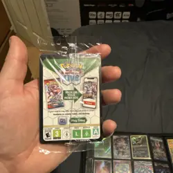 Pokemon TCG Klara Full Art SWSH302 Black Star Promos, Holo, Sealed - Image 2