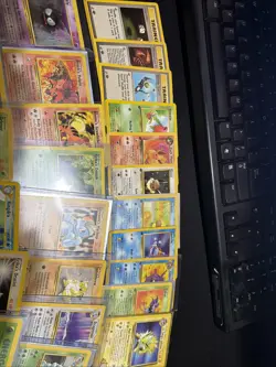 Pokemon Lot – 25+ Cards – Some 1st Edition – No Holos – Vintage - Image 2