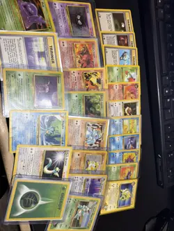 Pokemon Lot – 25+ Cards – Some 1st Edition – No Holos – Vintage - Image 3