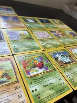 Vintage jungle Pokemon Cards Bundle x 25 Good Condition 1999 WOTC - Image 4