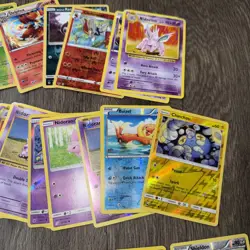 Pokemon - 34 card mix lot 2016-2019 - Image 3