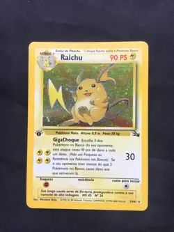 Pokemon Cards: PORTUGUESE 1st Edition Fossil Rare Holo: Raichu 14/62 - Image 1