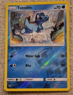 Totodile Reverse Foil Pokemon Sun & Moon Shining Legends #18 - Image 1
