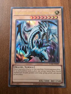 Yu-Gi-Oh! LCKC-DE001 Blauaugiger w. Drache v2 Ultra Rare NM - Image 1