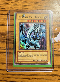 Blue-Eyes White Dragon SKE-001 Starter Deck: Kaiba Evolution 1st Edition - Image 1