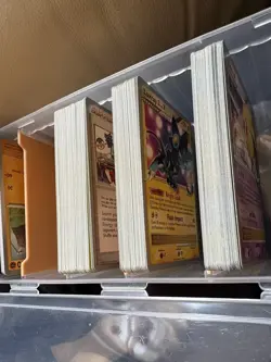 Pokemon TCG Storage Box w/ Dvidiers, filled with Vintage 2009 Tournament Cards - Image 5
