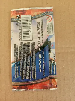 Pokemon Booster Pack Diamond and Pearl Mystery Treasures Portuguese 1x Pack - Image 2