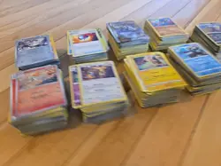 Large Pokemon Card Lot 900+ Cards VMAX, Rare, Trainer, Energy, Mixed Collection - Image 2