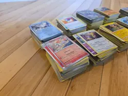 Large Pokemon Card Lot 900+ Cards VMAX, Rare, Trainer, Energy, Mixed Collection - Image 3