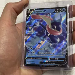 Greninja V 073/264 Ultra Rare Holofoil SWSH08: Fusion Strike NM/MT Pokemon Card - Image 2