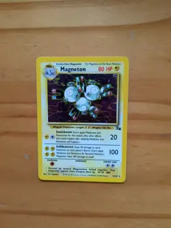 Holographic Magneton Pokemon Card 11/62, 1999 - Image 1