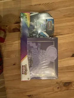 Pokemon TCG: Chilling Reign ETB & Vaporeon v Tin NFS Costco Exclusive - Image 1