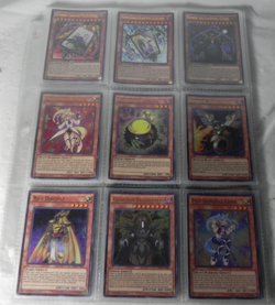 Lot Of 43 1996 1st Edition Holo Yugioh Cards +5 ,dark magician girl has damage - Image 5
