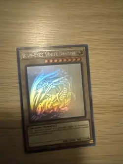 Yu-Gi-Oh! TCG Blue-Eyes White Dragon 1st Edition Ghost Rare Card GFP2-EN175 - Image 3