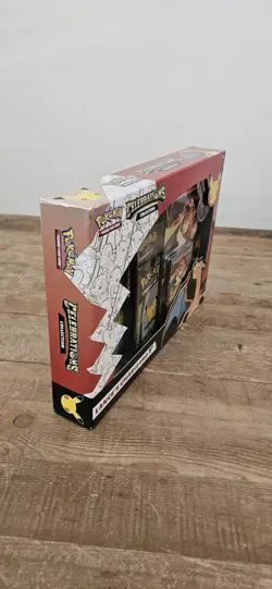 Pokemon TCG Celebrations 25th Anniversary Collection Lance's Charizard V Box - Image 4