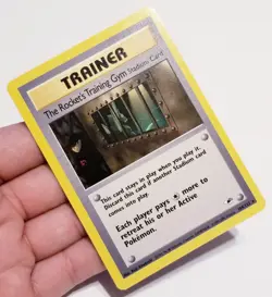 TCG POKEMON THE ROCKET'S TRAINING GYM 104/132 ☆ RARE GYM HEROES VINTAGE NM - Image 2