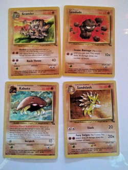 Pokemon Lot 23 Vintage Cards Fossil 13 Common 10 Uncommon - Image 3
