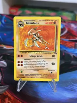 Pokemon TCG Kabutops Fossil Card 24/62 Regular Rare - Image 1