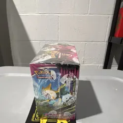 Pokemon TCG Sword & Shield Fusion Strike Booster Box English Sealed - Image 4