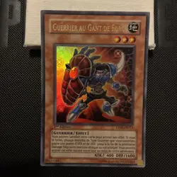 Guerrier au Gant de Force DP09-FR013 Carte Ultra Rare YuGiOh! Francais 1st Ed - Image 2