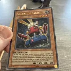Carte YU GI OH SOLDAT DE CARTE DP03 FR009 Ultra Rare 1996 - Image 4