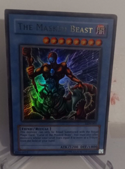 Yugioh The Masked Beast LON-001 Ultra Rare Labyrinth Of Nightmare NM - Image 1
