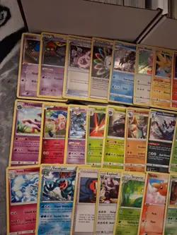 Pokemon TCG 850 Bulk Card Lot - Vintage, C/UC, Rare, Holos, etc 1999-2022 -lot4 - Image 2