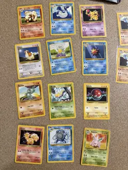 Pokemon Base Set Unlimited Lot, Vintage 1999 2x Shadowless. - Image 2