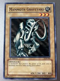 Yu-Gi-Oh! Mammoth Graveyard LOB-009 Common 1st Edition LP - Image 1