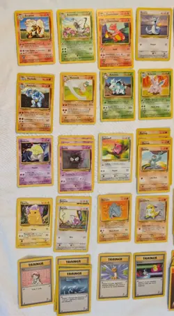 Lot 170 Pokemon Cards Base Set & Base 2 Gym Challenge Team Rocket Neo Rev Fossil - Image 3