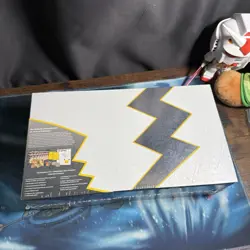 Pokemon TCG: Celebrations Ultra-Premium Collection Box 2021 - New Sealed 820650829147 - Image 4