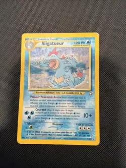 Pokemon “Aligatueur” Feraligatr French 5/111 Neo Genesis Holo Rare HP/DMG SWIRL - Image 1