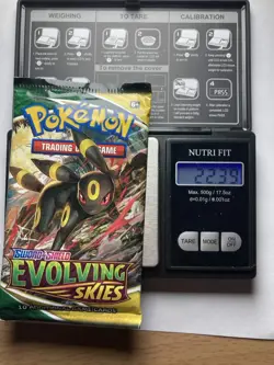 Pokemon Evolving Skies Heavy Booster Pack Lot 3x (weight 22.43g, 22.39g, 22.26g) - Image 4