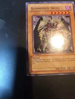 YUGIOH SUMMONED SKULL DPYG-EN002 1ST SUPER NM - Image 2