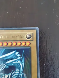 Yugioh Blue-Eyes White Dragon SDK-001 Ultra Rare Foil - Image 4