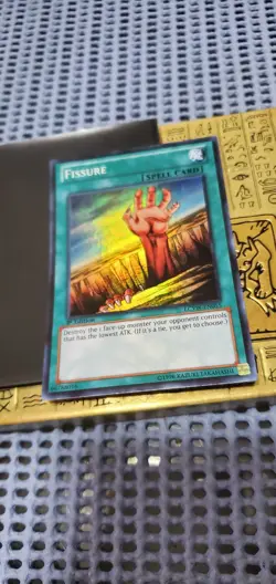 Yugioh! Fissure LCYW-EN055 1st edition Super Rare NM - Image 3